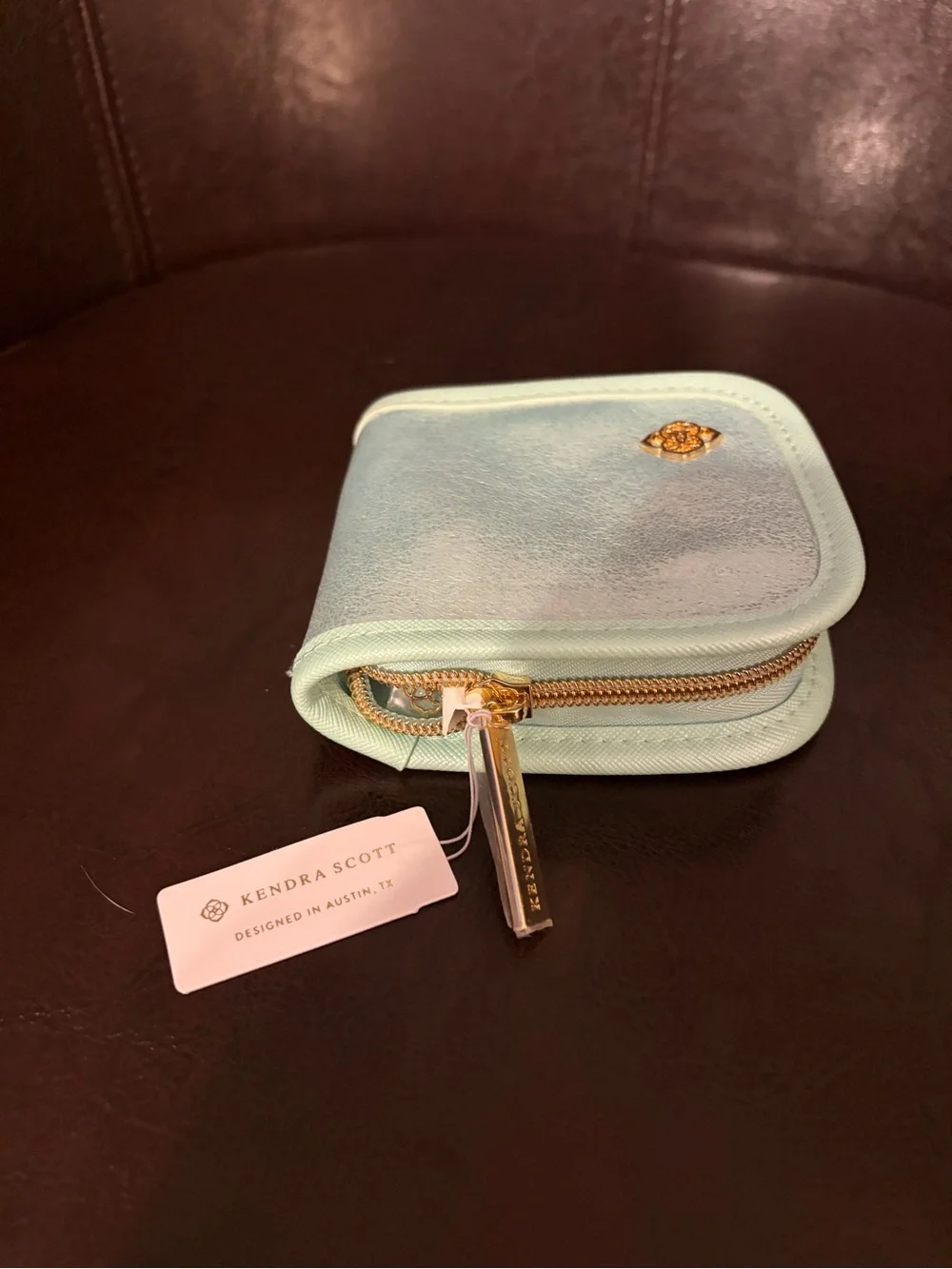 NEW NWT Kendra Scott Iridescent Mint green travel Jewelry/Card Holder Gold Logo